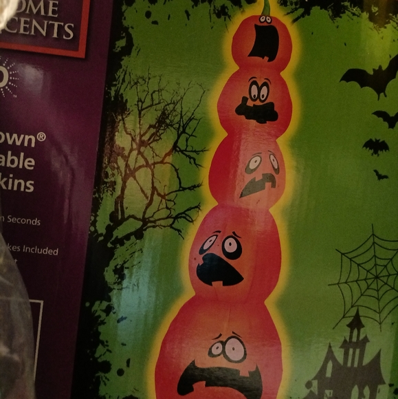 Inflatable pumpkins - Picture 1 of 7